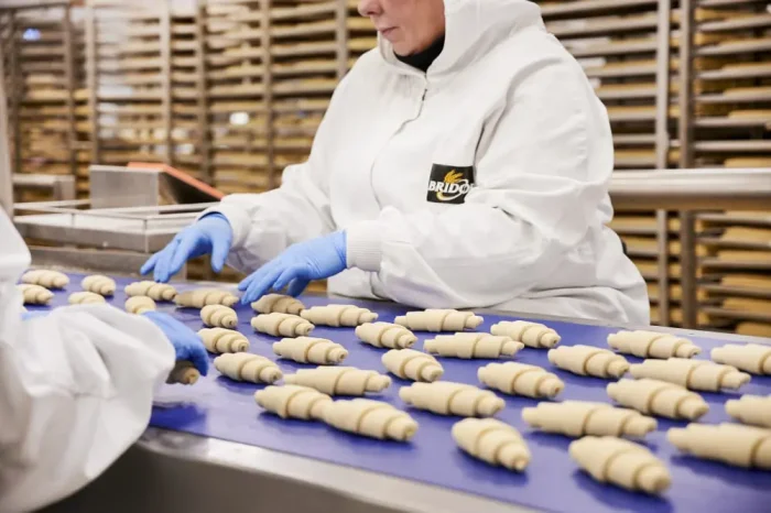 BRIDOR inaugure un nouveau site de production en Normandie (Falaise, France) 